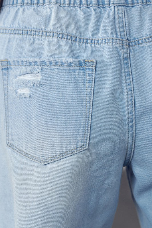 Mid-Rise Light Wash Denim Slouch Shorts - steven wick