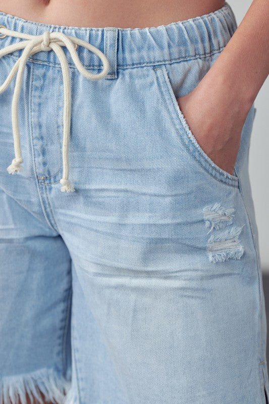 Mid-Rise Light Wash Denim Slouch Shorts - steven wick