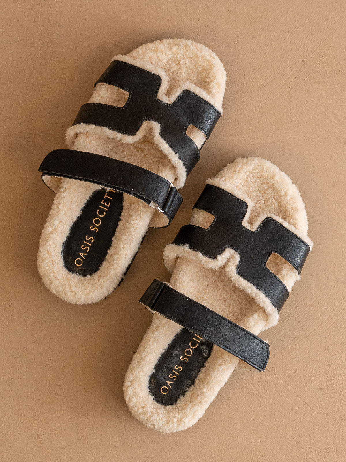 The Alpine | Black Faux Shearling Sandals - steven wick