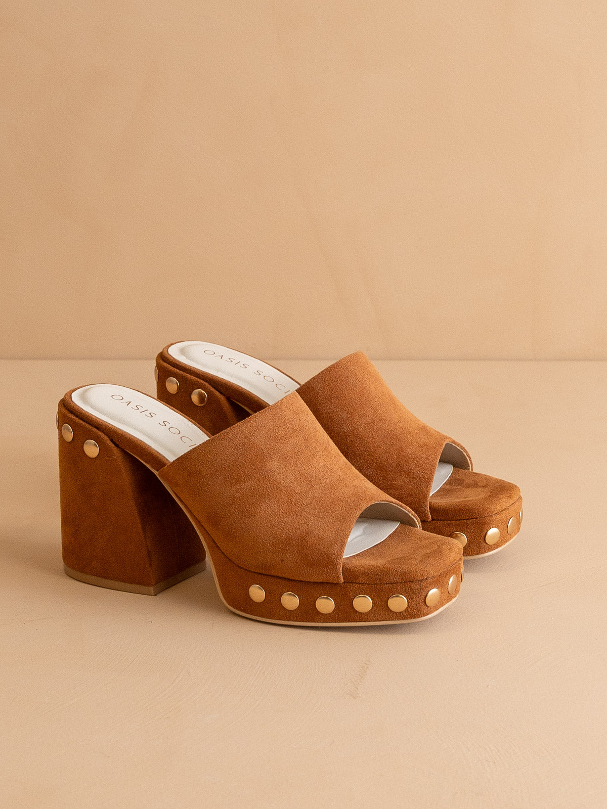 The Leona | Caramel Studded Platform Heel - steven wick