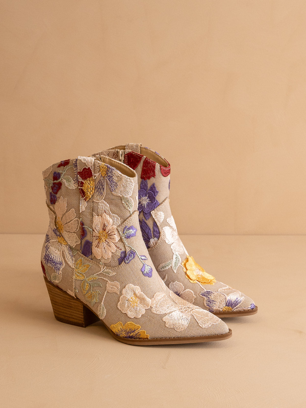 The Wanda | Taupe Floral Appliqu&eacute; Western Boot - steven wick