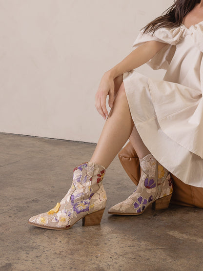 The Wanda | Taupe Floral Appliqu&eacute; Western Boot - steven wick